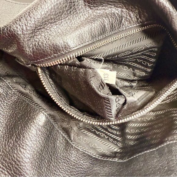 Prada Black Nylon Tessuto Easy Shoulder Bag Vintage Y2K Buckle Silver - Picture 14 of 15